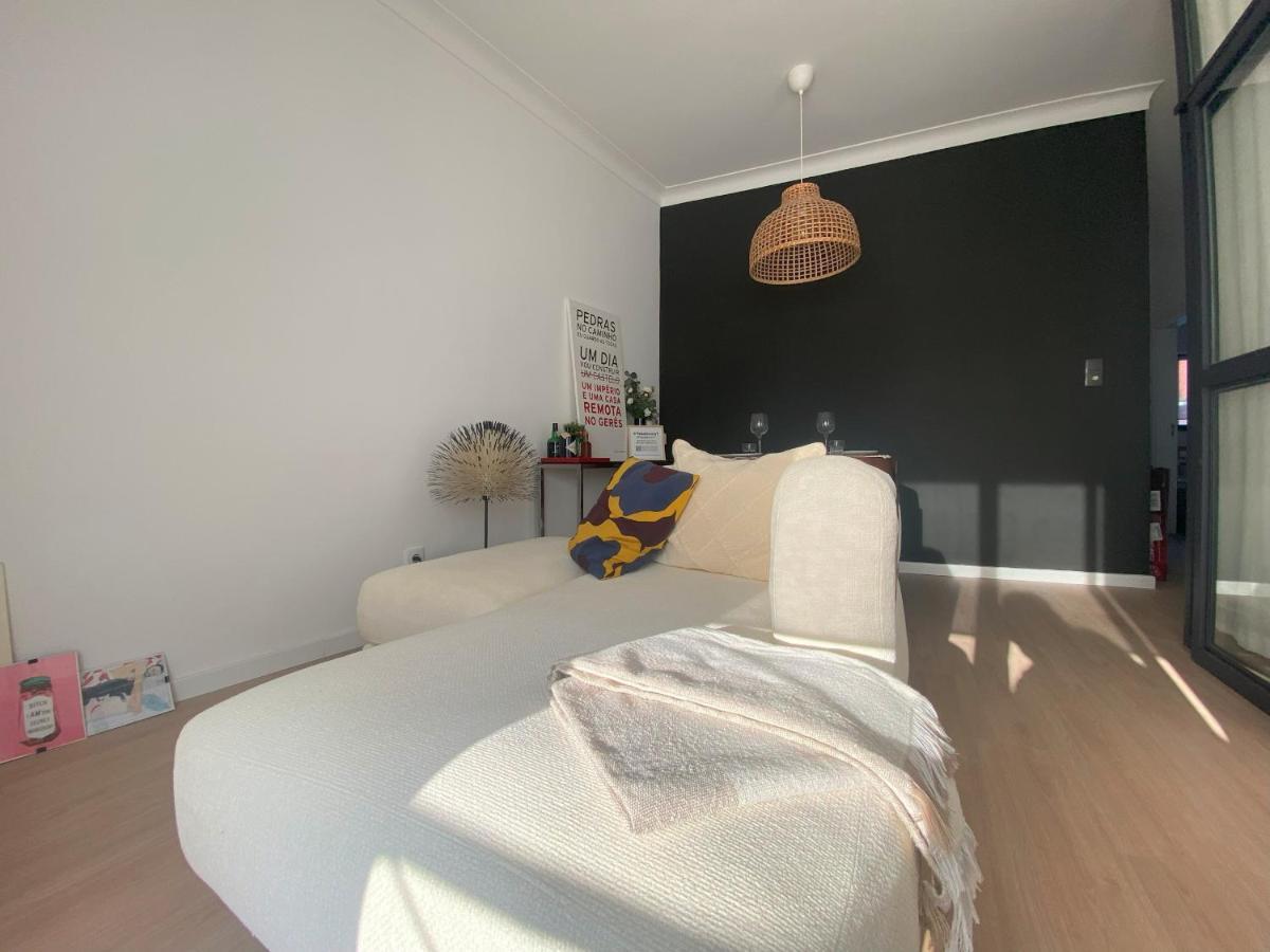 Lisbon, Renovated T2 Apartment Portas De Benfica Αμαδόρα Εξωτερικό φωτογραφία
